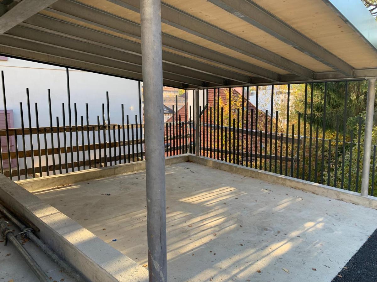 Appartement Luna Avec Parking Couvert Prive Le Locle Exterior foto