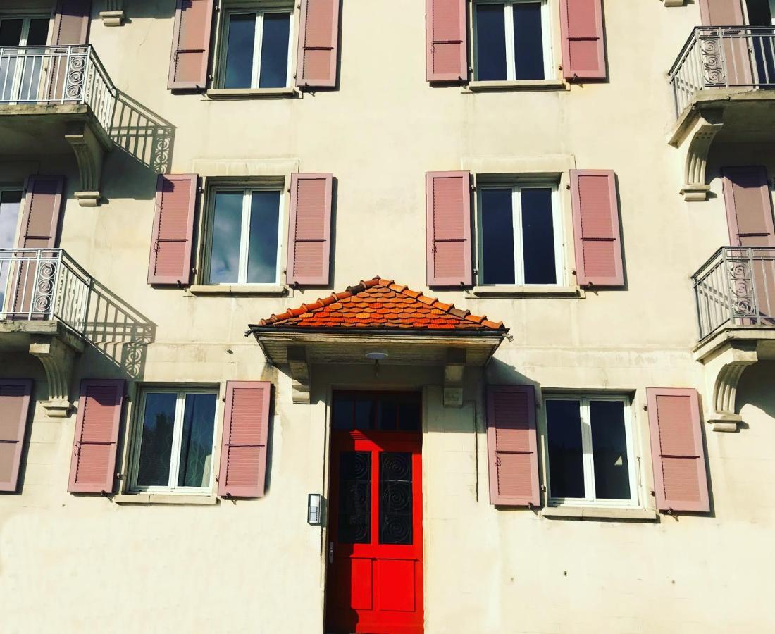 Appartement Luna Avec Parking Couvert Prive Le Locle Exterior foto