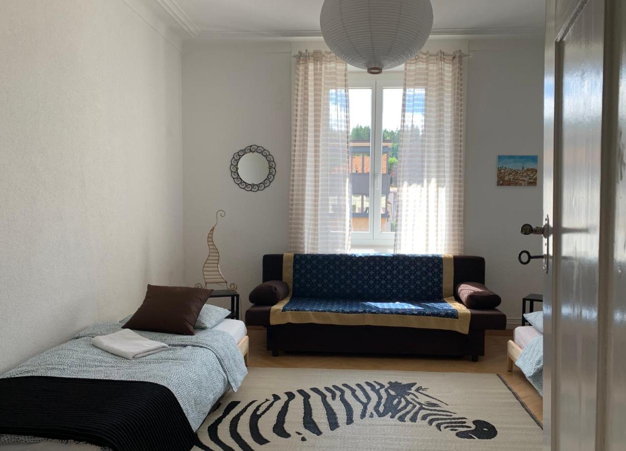 Appartement Luna Avec Parking Couvert Prive Le Locle Exterior foto